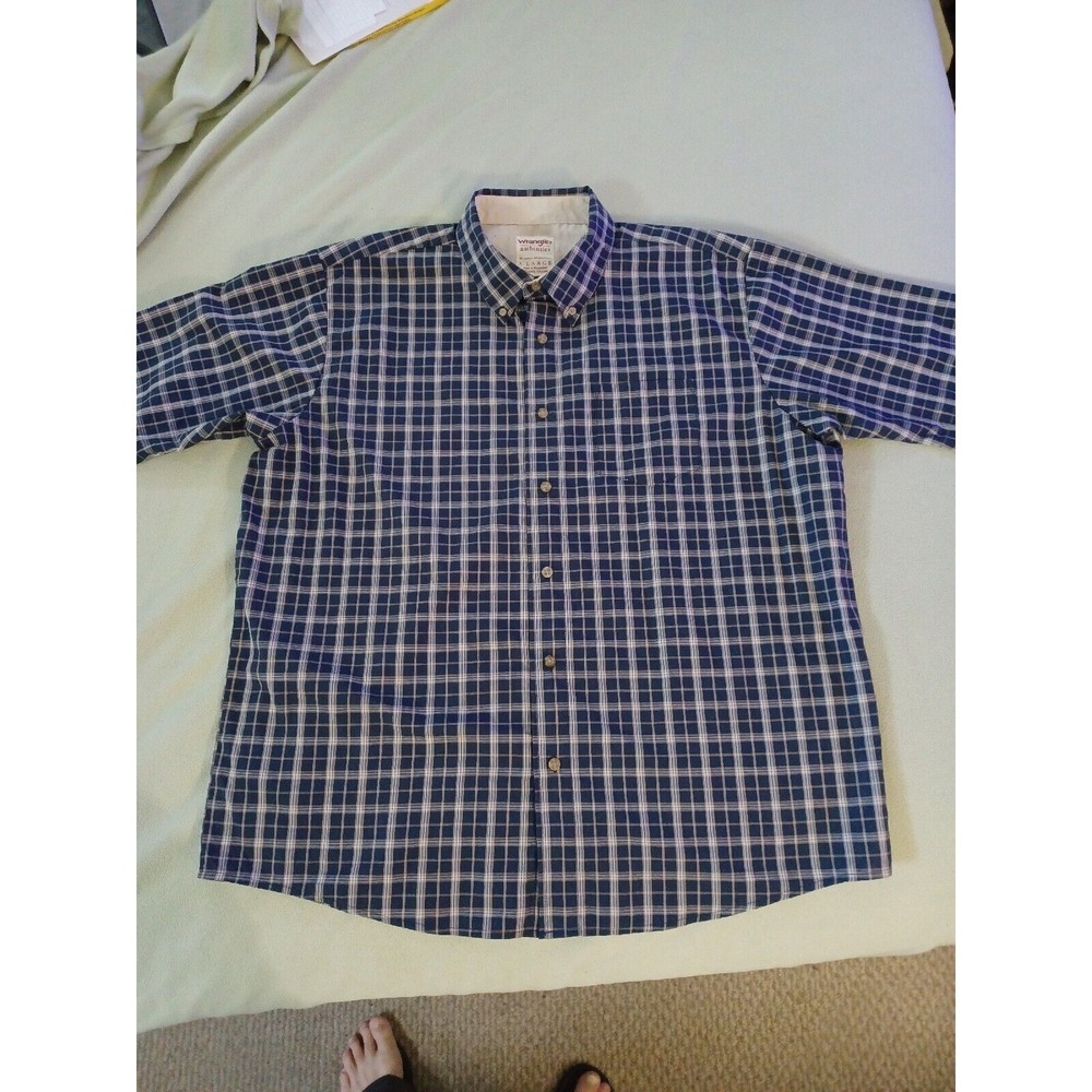 Wrangler mens XL short sleeve button down dark blue tan plaid shirt